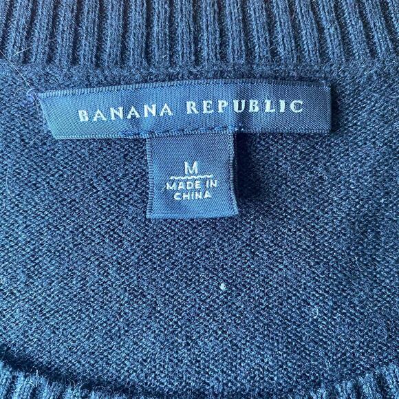 Banana Republic Women's Short Sleeve Wool Blend Sequin Pocket Sweater Size M - Picture 3 of 5